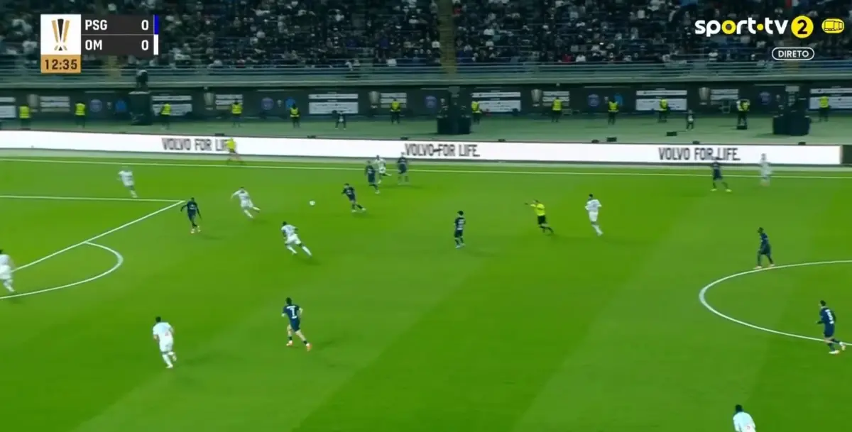 Imagem de contexto do artigo Servido por Vitinha, Dembélé coloca PSG em vantagem na Supertaça de França