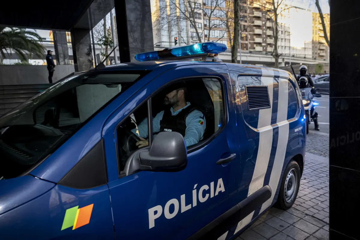 Imagem de contexto do artigo Detido no Norte de Portugal jovem de 17 anos suspeito de homicídio no Brasil