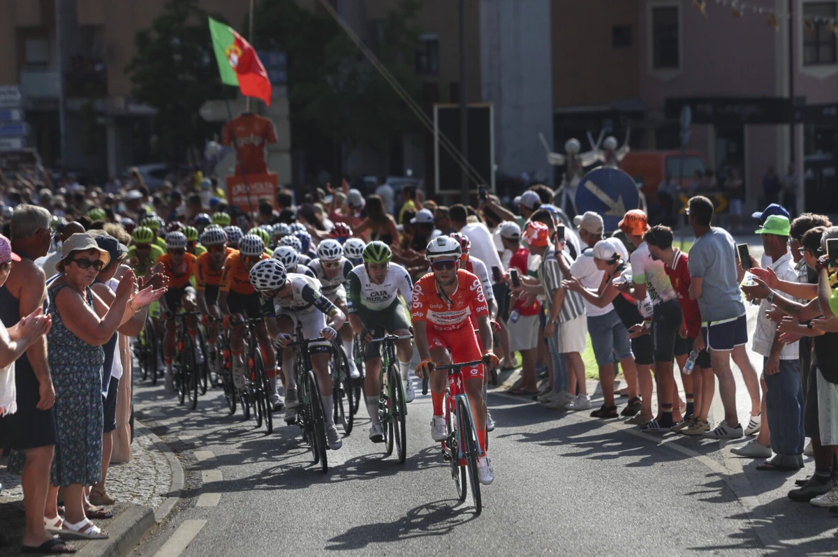 Imagem de contexto do artigo Resumo de uma "acidentada" 4.ª etapa da Volta a Portugal, com declarações dos protagonistas
