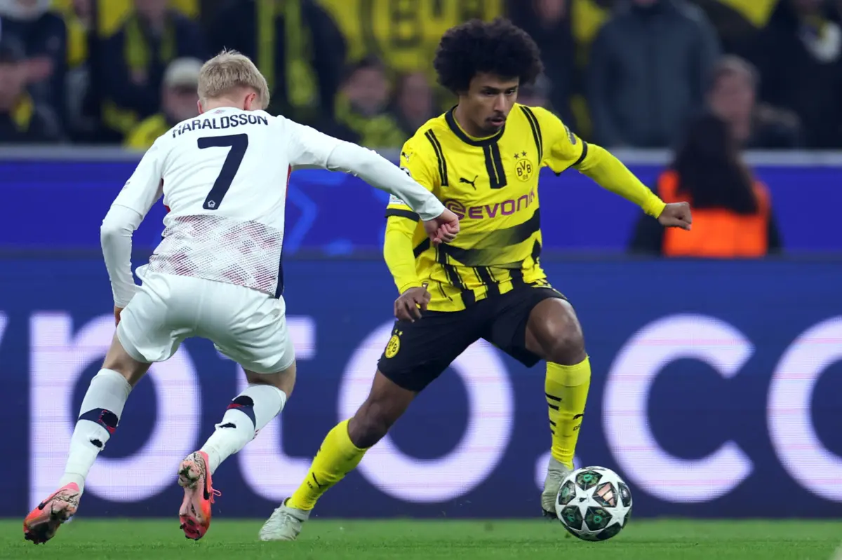 Adeyemi e Haraldsson ( EPA CHRISTOPHER NEUNDORF)