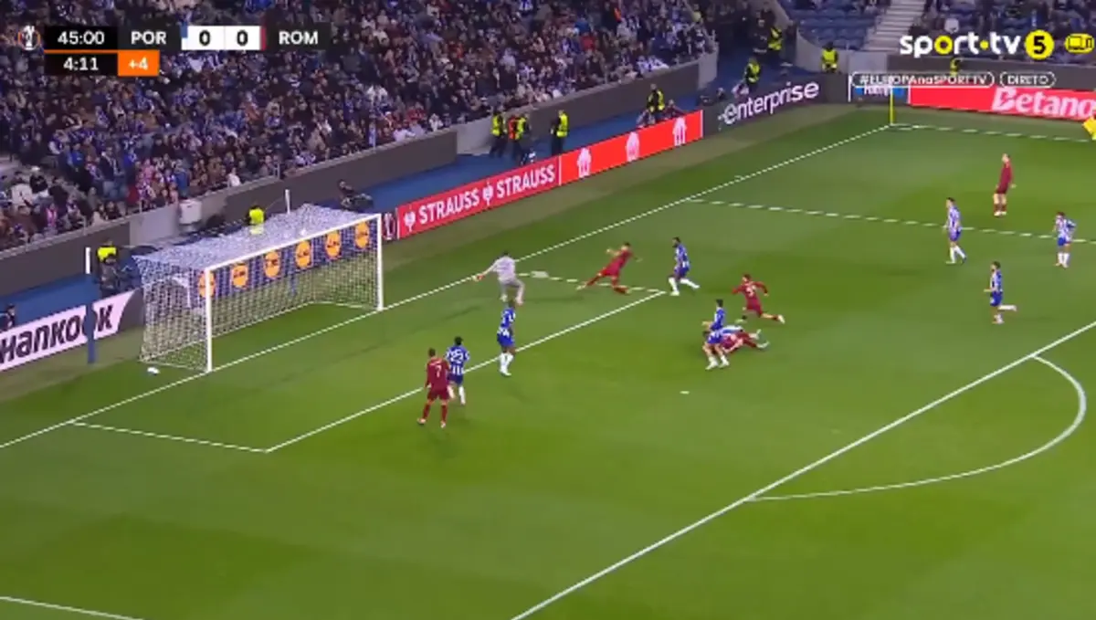 Imagem de contexto do artigo FC Porto-Roma: o golo de Zeki Çelik que desfez o nulo em cima do intervalo