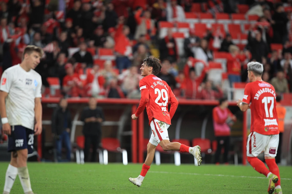 Imagem de contexto do artigo Ricardo Mangas despede-se do Spartak, que oferece salário chorudo a Gedson Fernandes