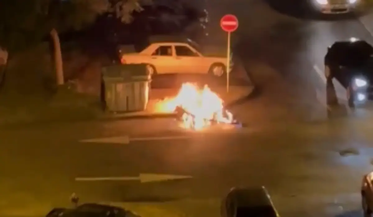 Imagem de contexto do artigo Carros e caixotes do lixo incendidados em vários concelhos da Área Metropolitana de Lisboa