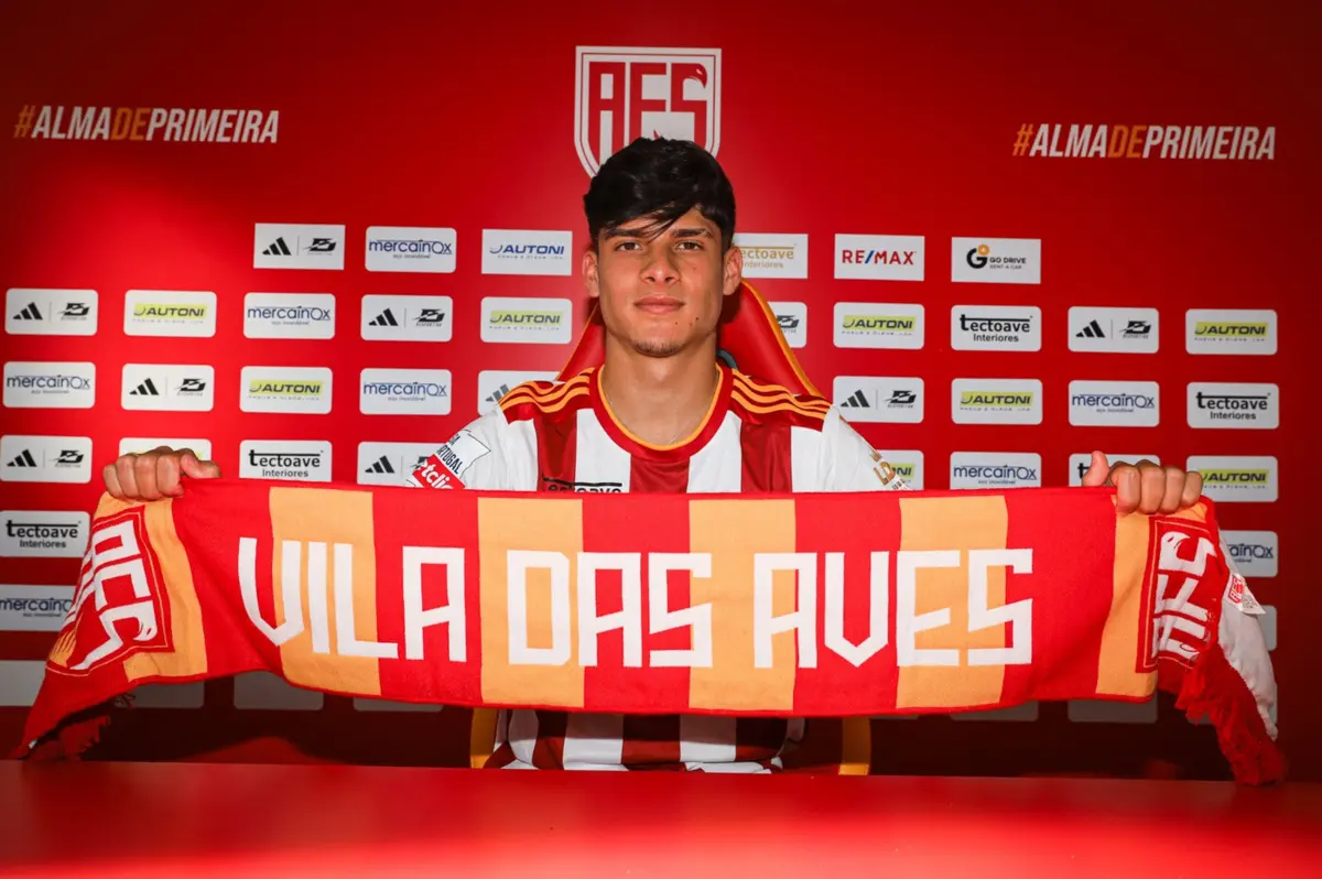 Imagem de contexto do artigo Aves SAD oficializou Guilherme Neiva com contrato até 2027