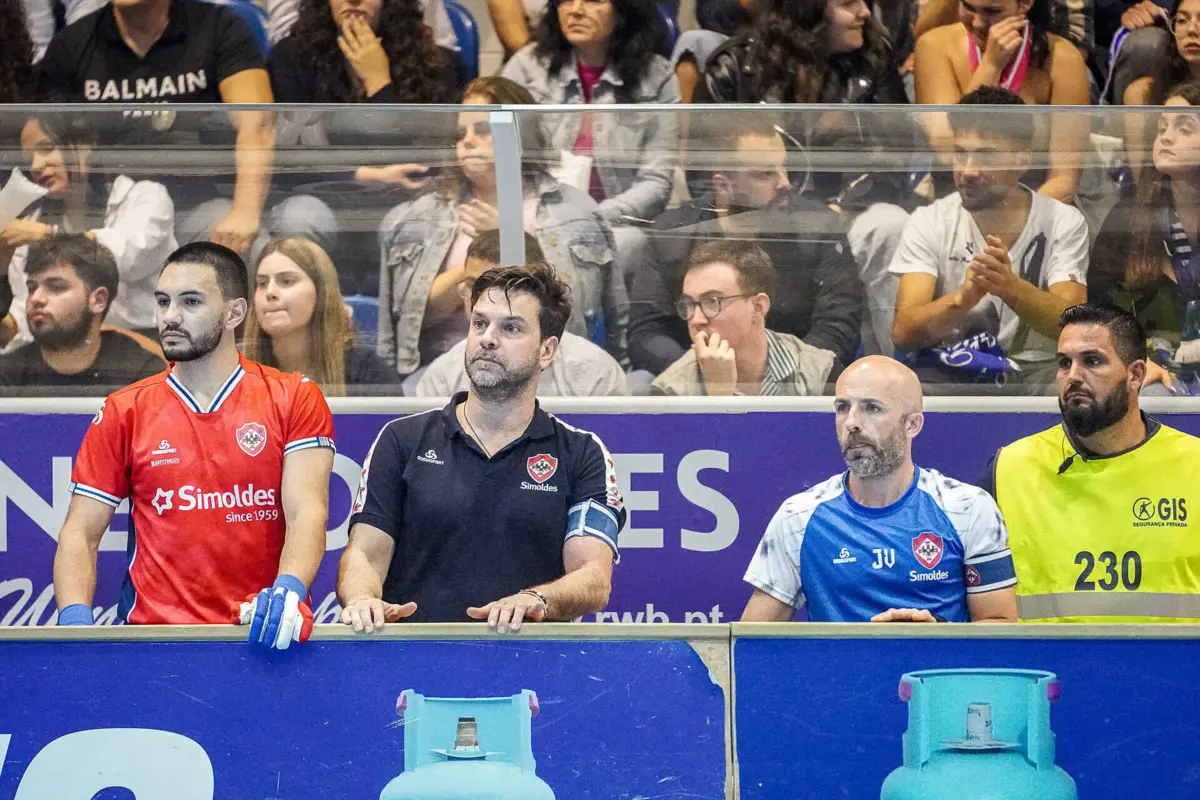 Imagem de contexto do artigo Benfica reage a declarações de Edo Bosch: "Pediu deliberadamente para ser beneficiado no próximo jogo"