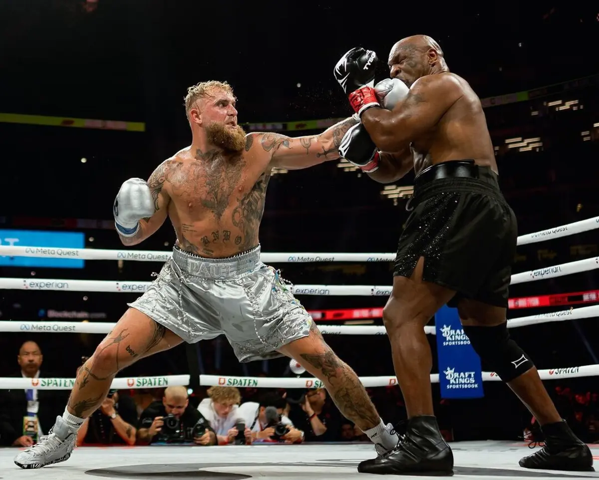 Jake Paul e Mike Tyson