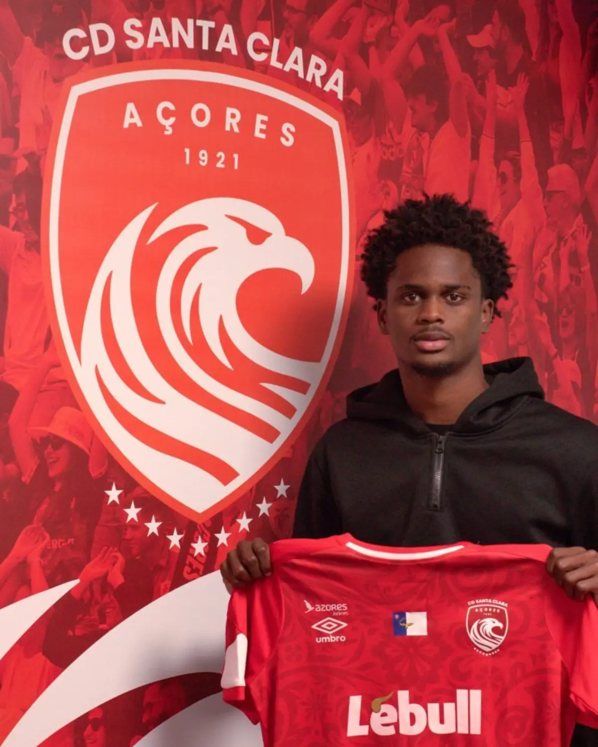 José Tavares (Djé), médio do Santa Clara