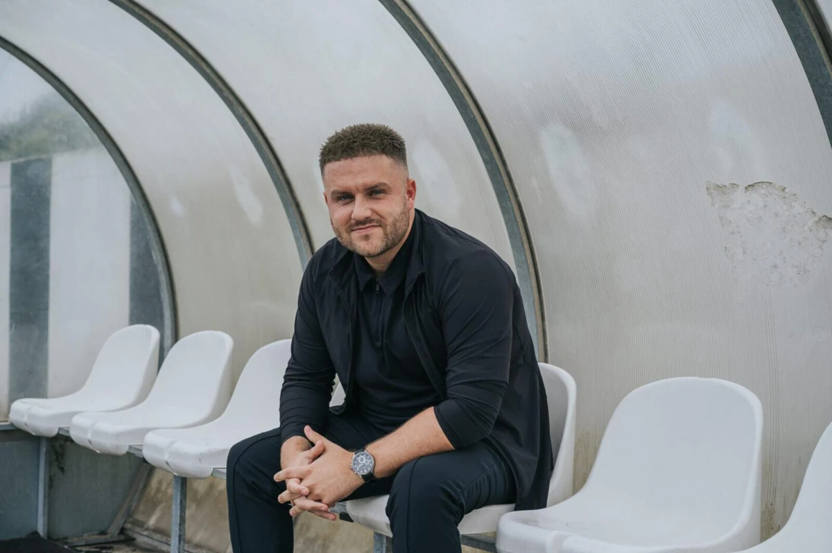 Imagem de contexto do artigo Treinador do Larne, adversário do Santa Clara, passou pelo banco do Espinho: "Foi um sonho"