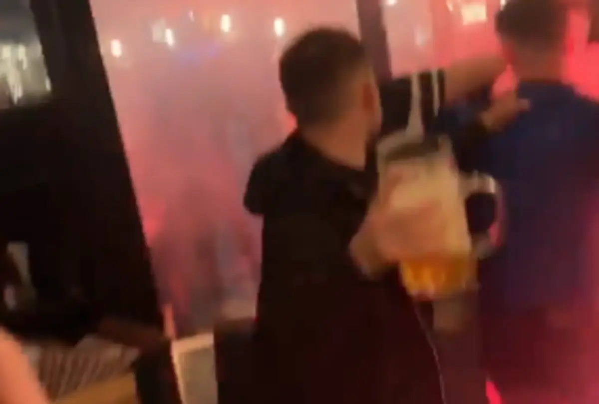 Imagem de contexto do artigo Violência em Paris: confrontos entre adeptos de PSG e Newcastle. Veja o vídeo