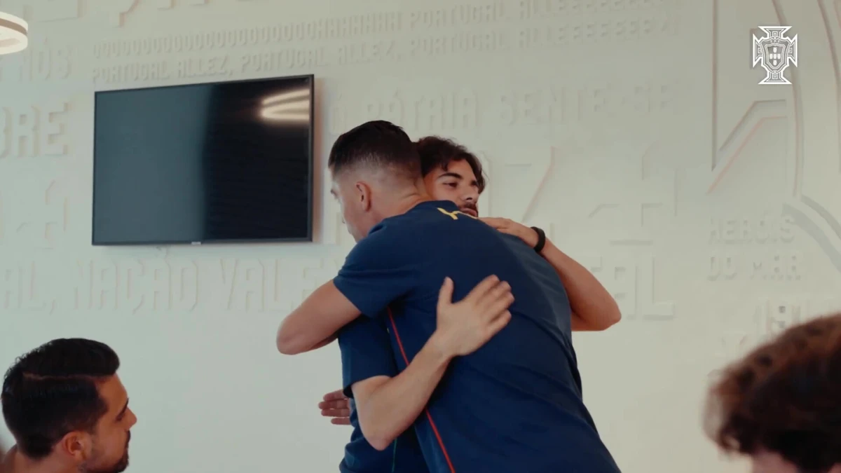 Imagem de contexto do artigo Campeões europeus recebidos com abraços e sorrisos na Seleção