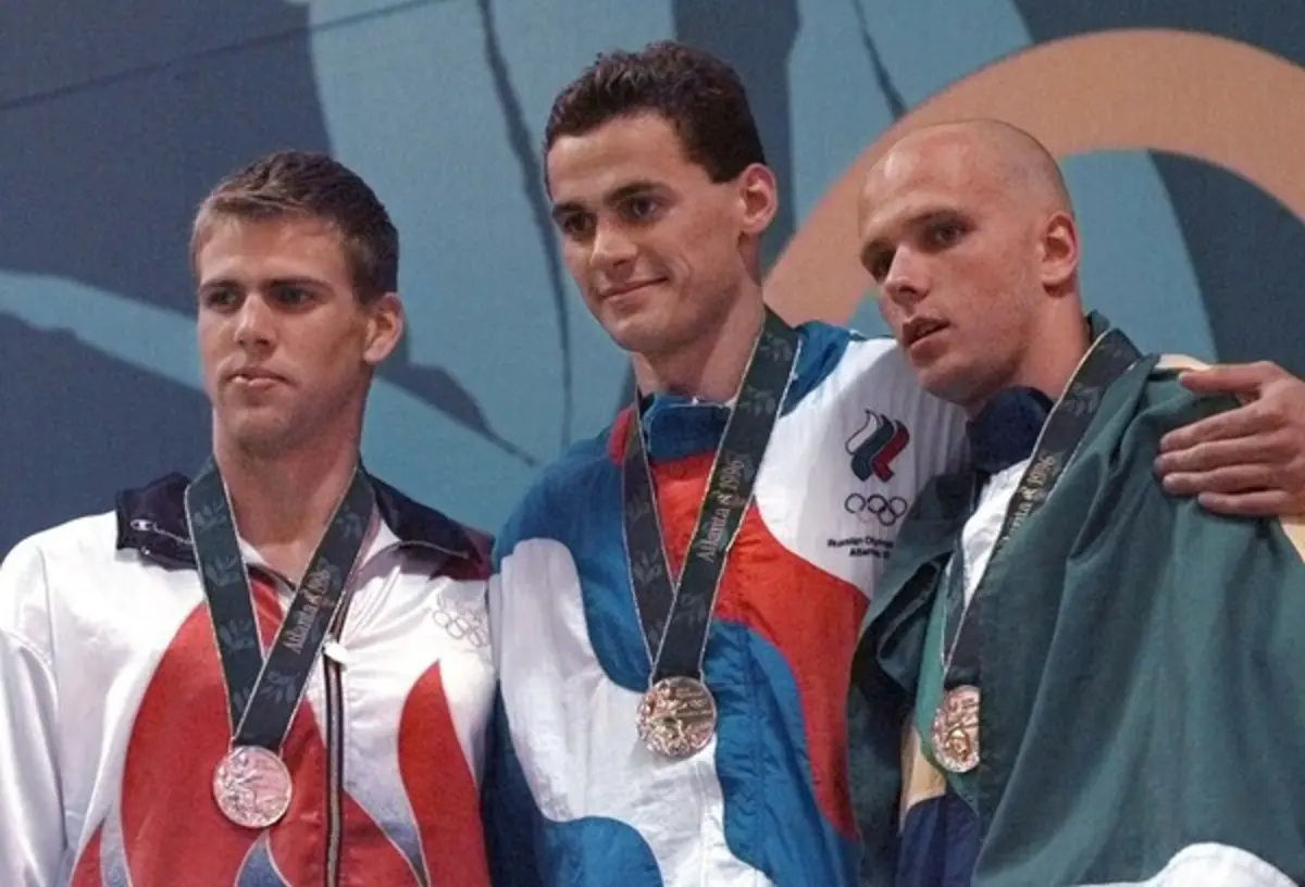 Gary Hall Jr. (à esquerda) nos Jogos Atlanta'1996 (créditos: arquivo)