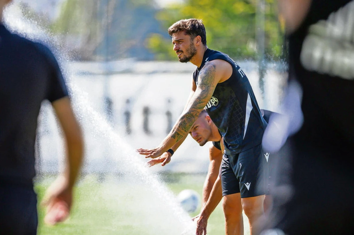 Com estatuto reforçado, Nuno Santos continuará a ser uma peça importante no V. Guimarães (créditos: Vitória SC)