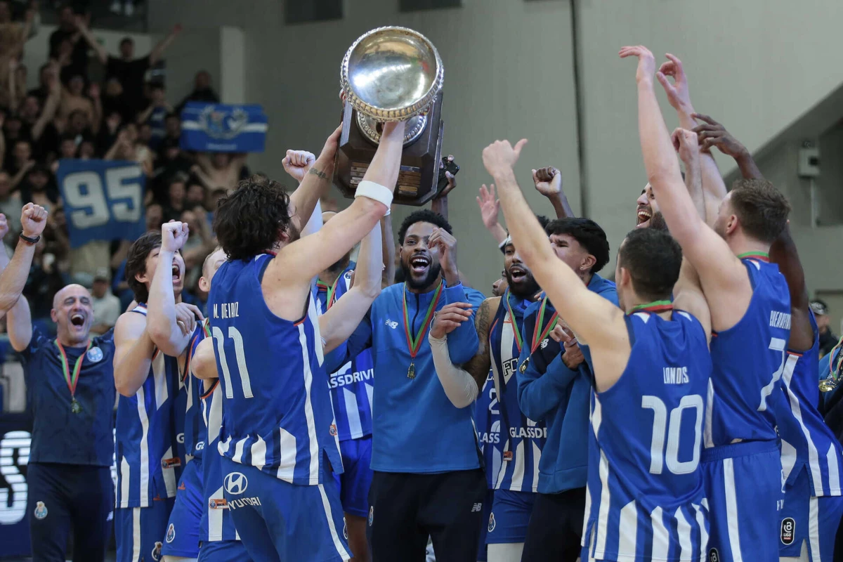 Festa azul e branca (créditos: LUSA)