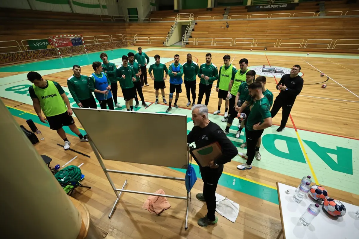 Paulo Jorge Pereira em treino aberto