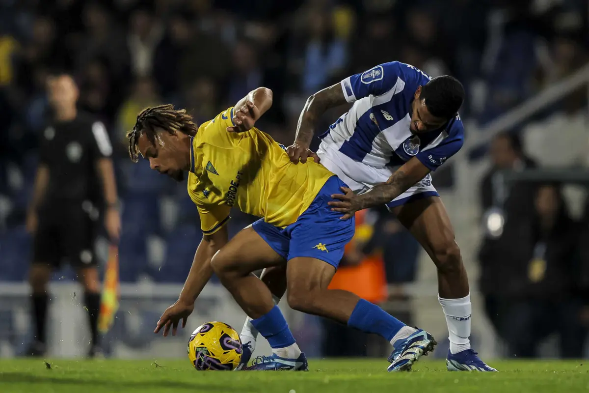 Imagem de contexto do artigo Notícia em Espanha: Valência aceita proposta do Sporting por Koba
