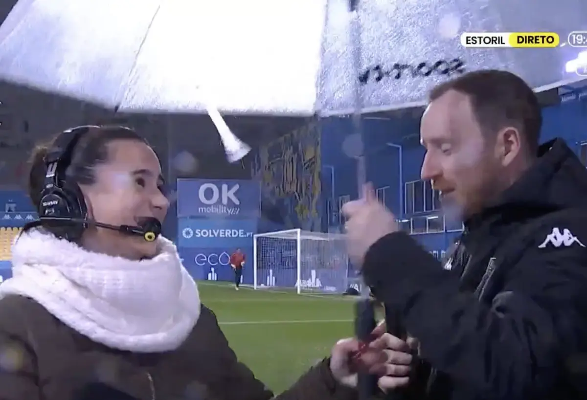 Imagem de contexto do artigo Ian Cathro ajudou jornalista com guarda-chuva: "Dá cá!"