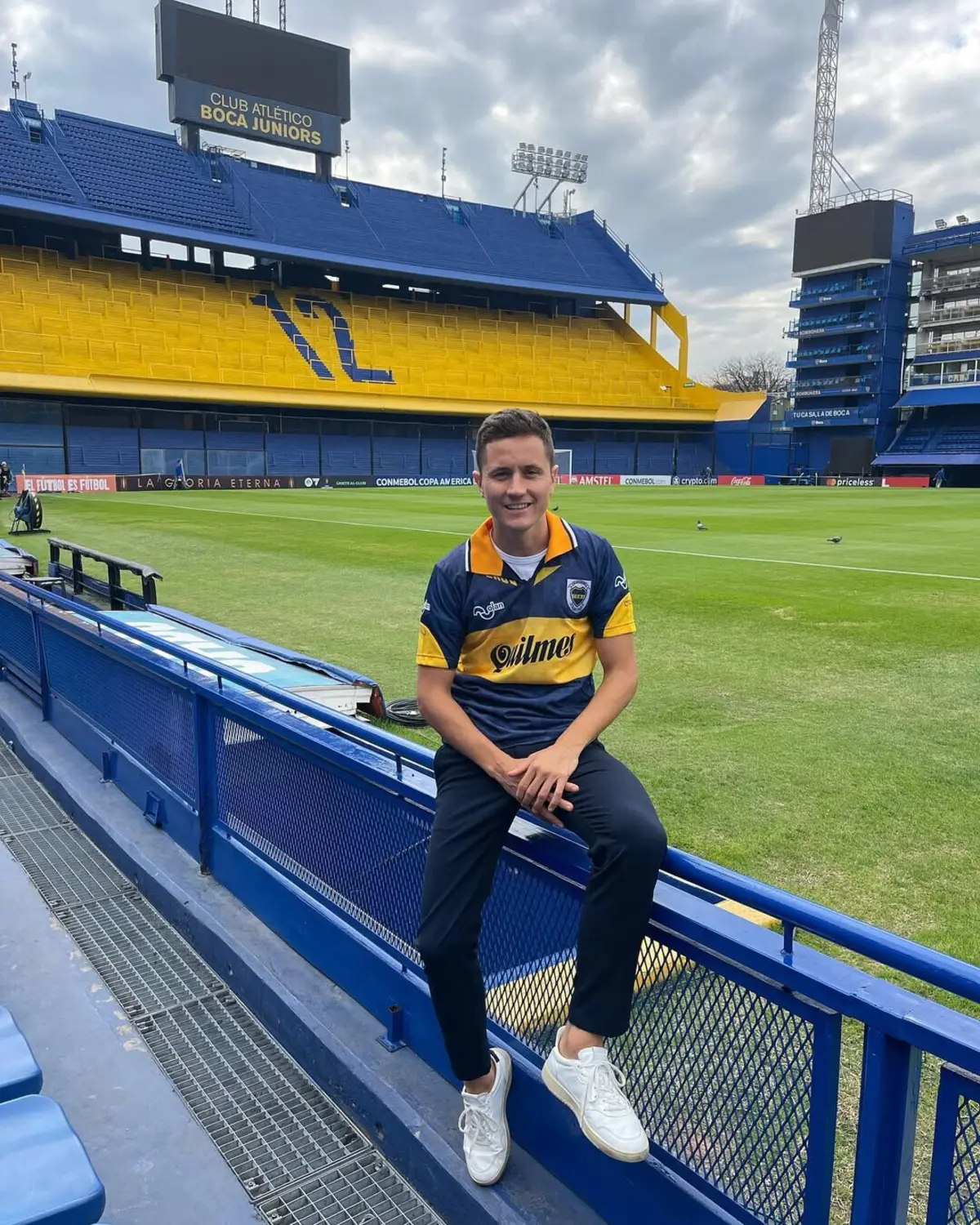 Ander Herrera numa visita ao campo do Boca Juniors