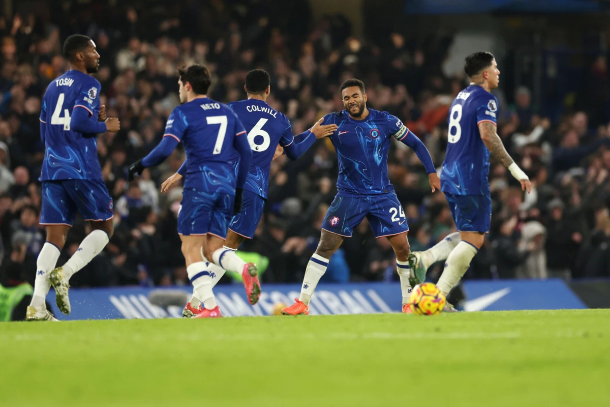 O Chelsea venceu esta quinta-feira o Legia por 3-0