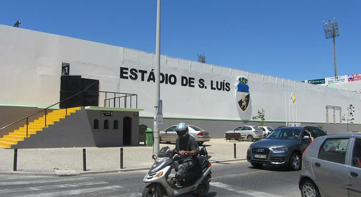 Imagem de contexto do artigo TAD absolve Farense de castigo por insultos racistas em jogo de 2022