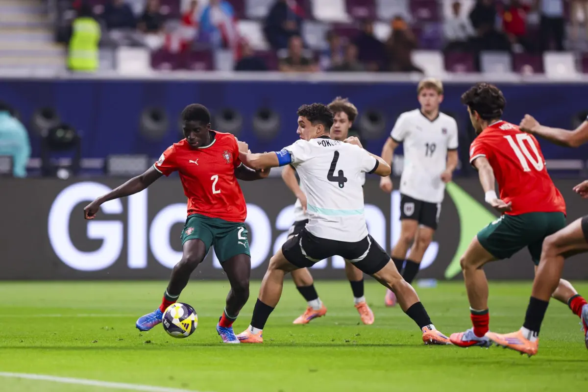 Imagem de contexto do artigo "Estes bravos jovens lusitanos mostram como, também no futebol, o futuro de Portugal tem tudo para ser grande"