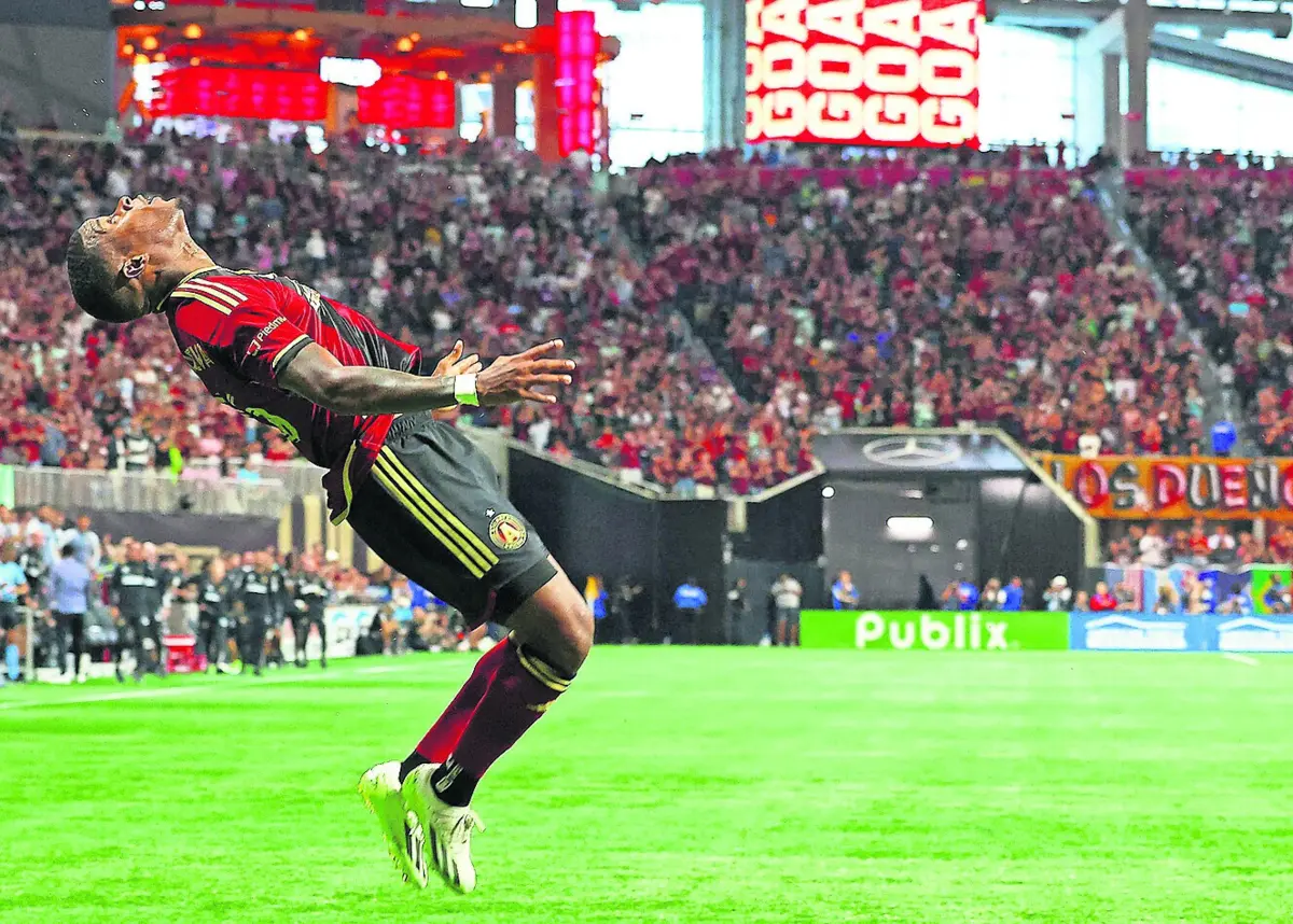 Xande Silva brilha nos Estados Unidos