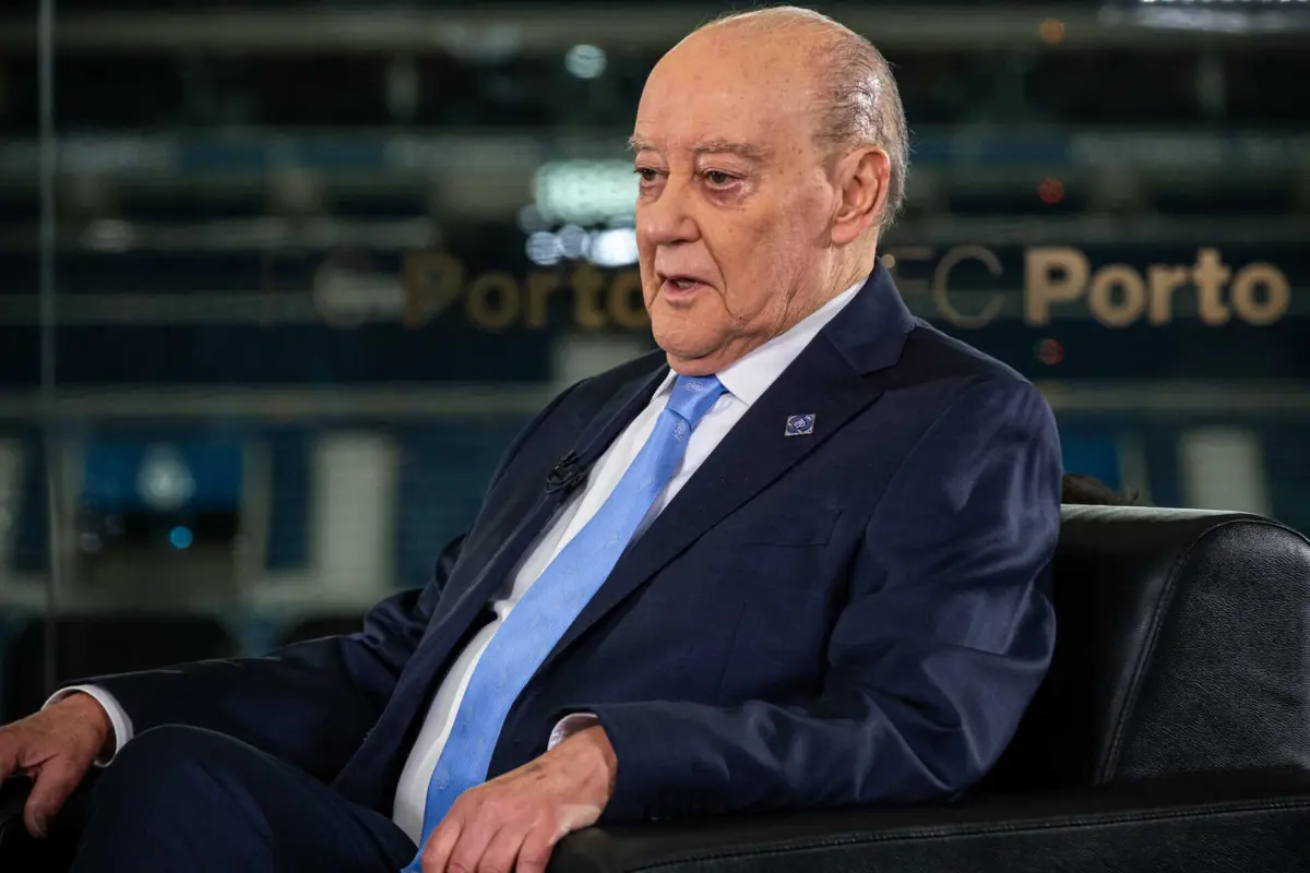 Imagem de contexto do artigo Pinto da Costa e o mercado de transferências: "Entrar alguém é possível, sair não"
