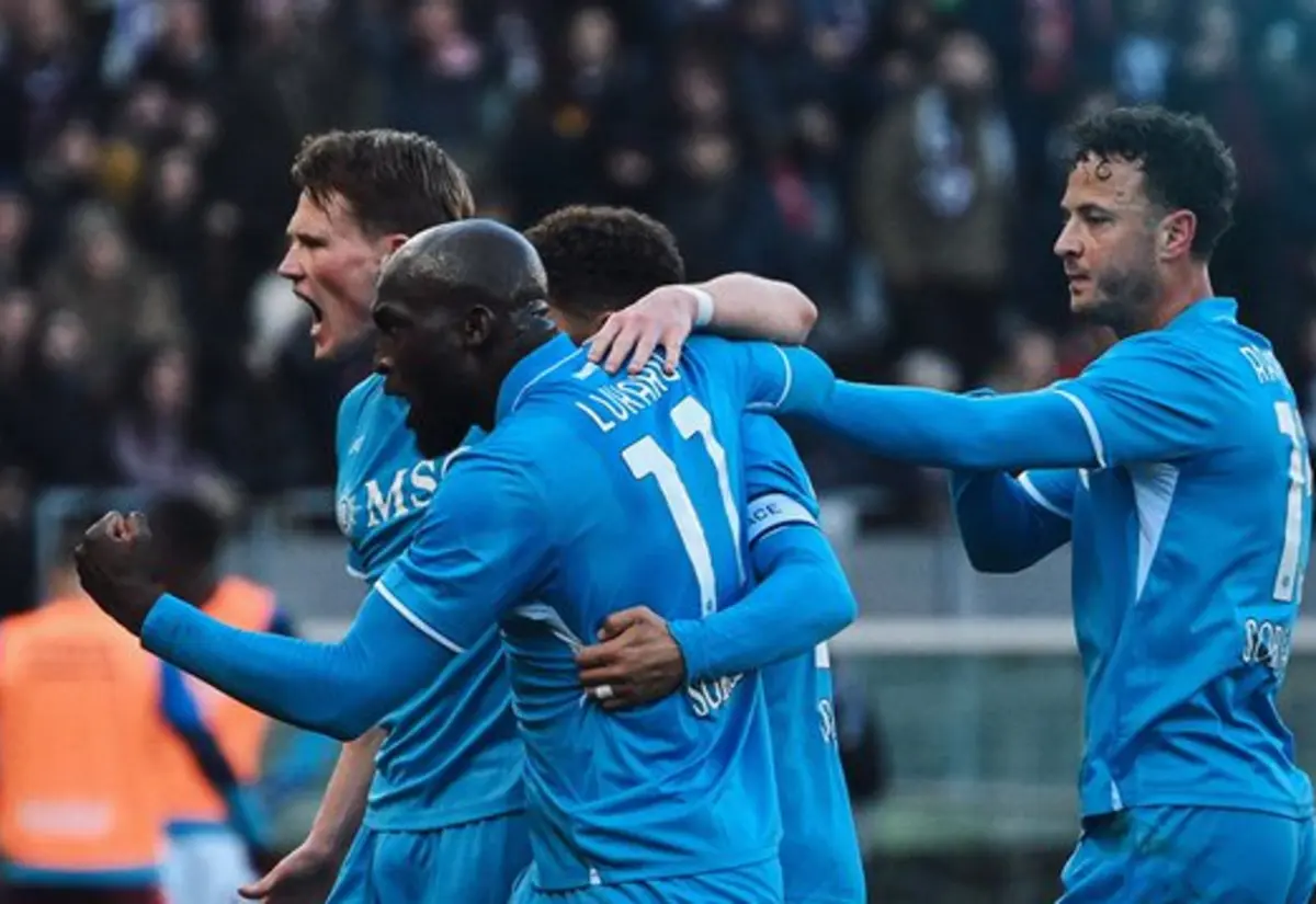 Imagem de contexto do artigo Scott McTominay mantém Nápoles no topo da Serie A