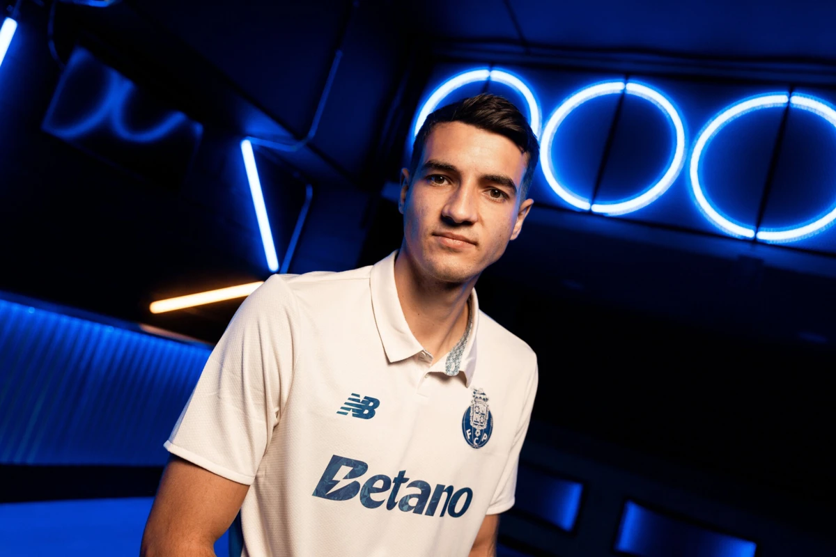 Imagem de contexto do artigo Kiwior e a mudança para o FC Porto: "O Romano lançou o 'here we go', estava a começar o treino..."