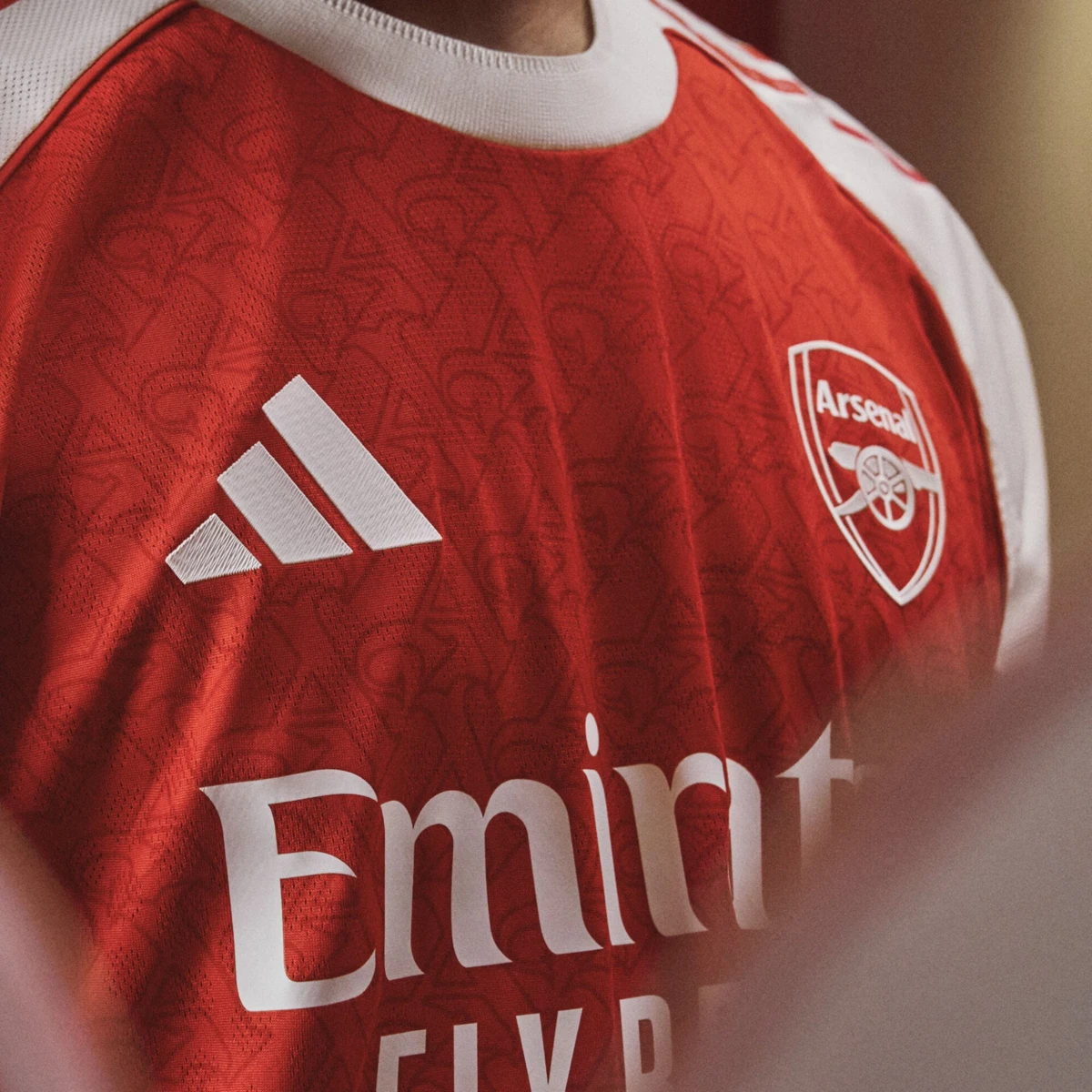 Imagem de contexto do artigo Arsenal revela equipamento principal para a época 2025/26