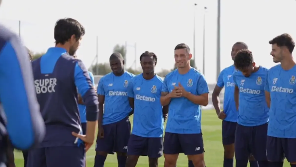 Imagem de contexto do artigo Castro discursou no treino do FC Porto: "Aproveitem porque passa rápido"