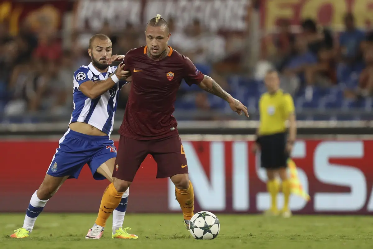 André André e Radja Nainggolan (Fábio Poço/Global Imagens)