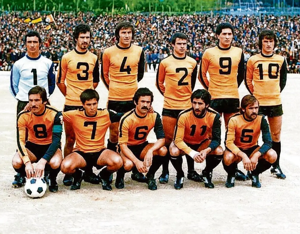 António Valença, número 8 na imagem