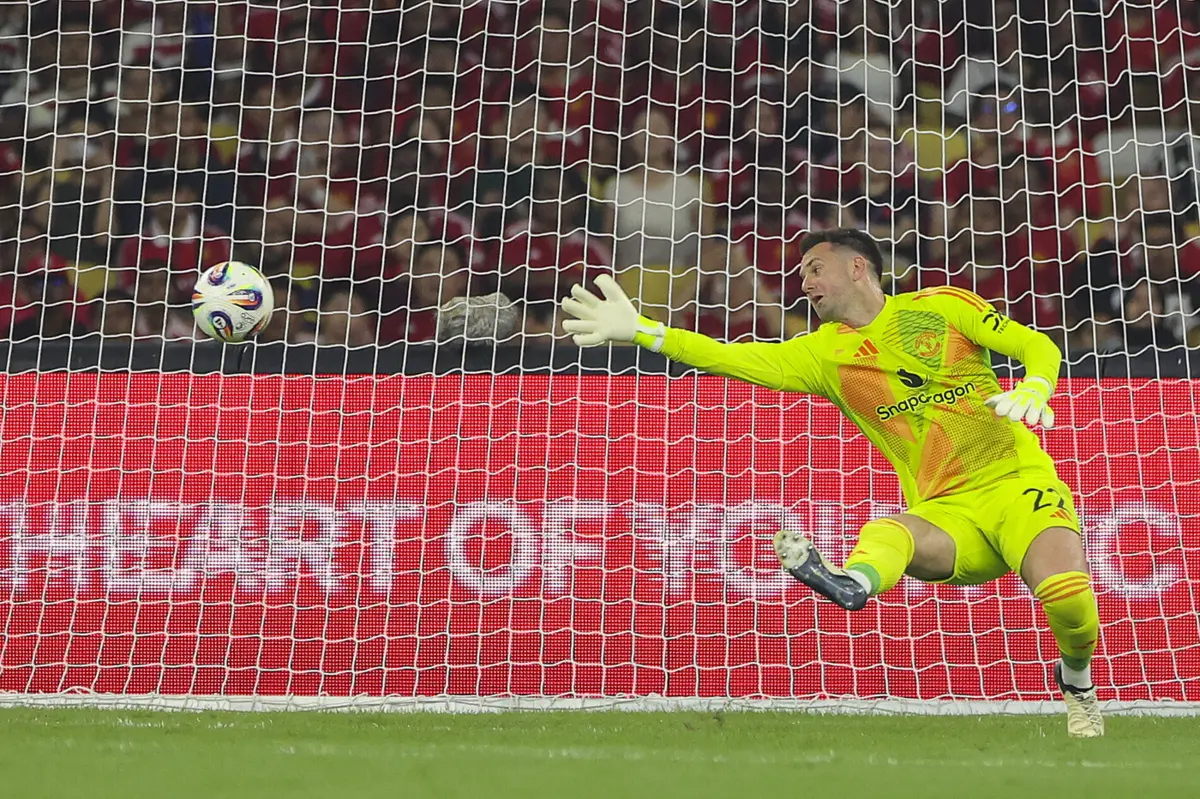 Tom Heaton (Créditos: EPA)