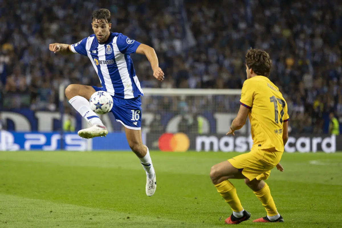 Nico, médio do FC Porto (Créditos: Pedro Correia/Global Imagens)