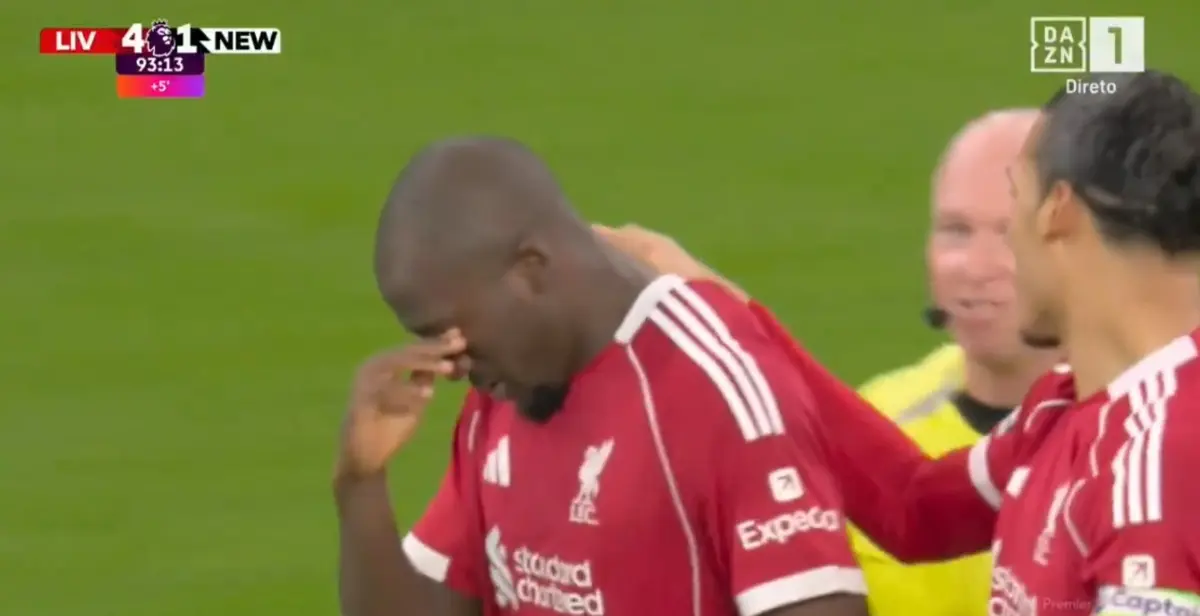 Imagem de contexto do artigo Liverpool-Newcastle: Konaté fechou goleada e emocionou-se após morte do pai