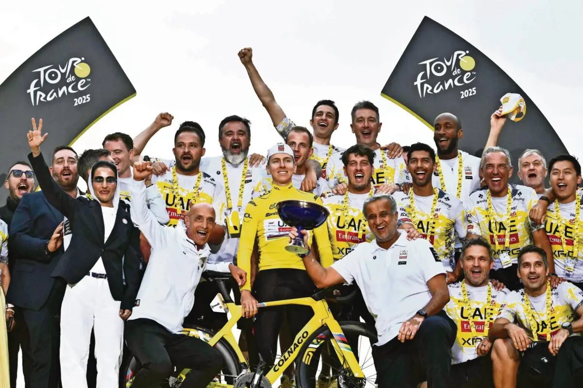 UAE Team Emirates gasta 60 milhões e açambarca vitórias