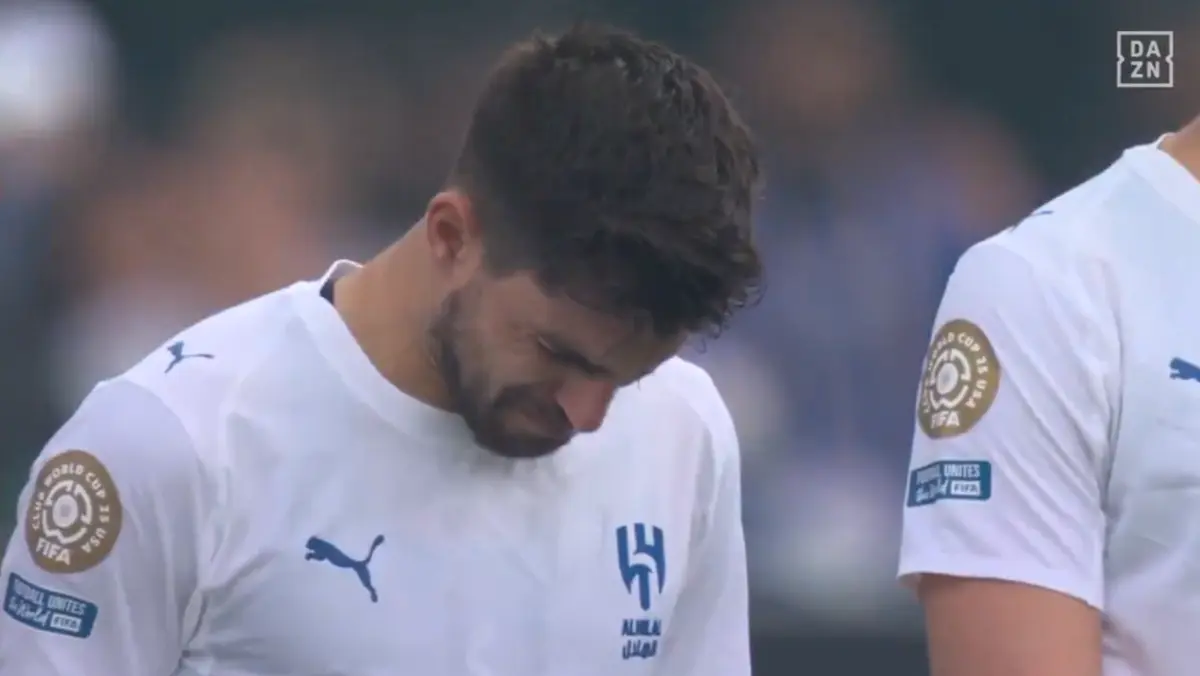Imagem de contexto do artigo Rúben Neves e Cancelo em lágrimas no minuto de silêncio por Diogo Jota