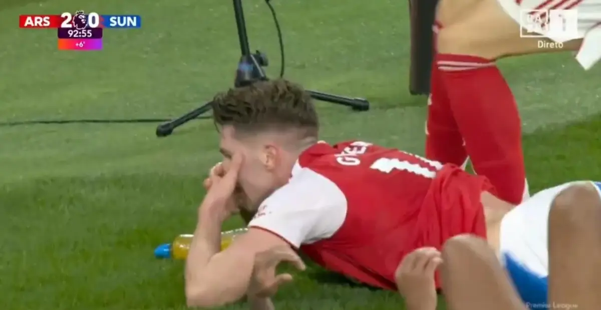 Imagem de contexto do artigo Gyokeres bisa no triunfo do Arsenal sobre o Sunderland e festeja na relva. Veja