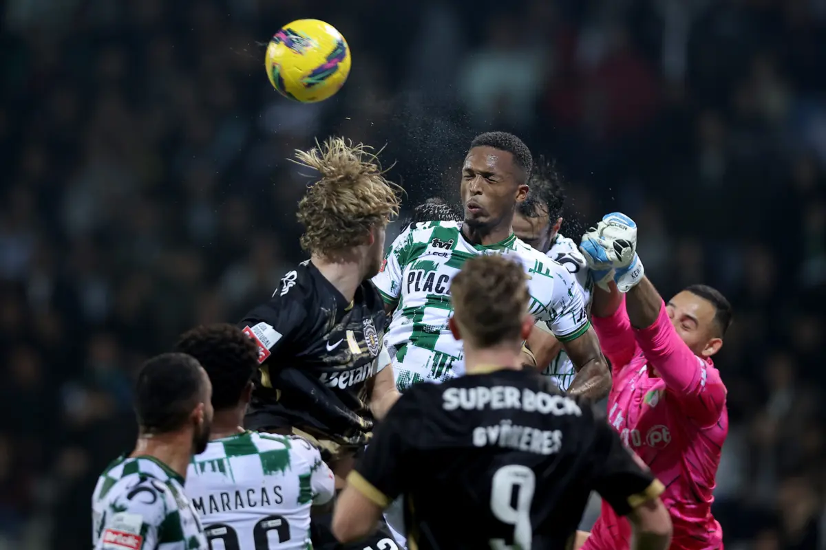 Imagem de contexto do artigo Sidnei Tavares deixa o Moreirense para regressar a Inglaterra