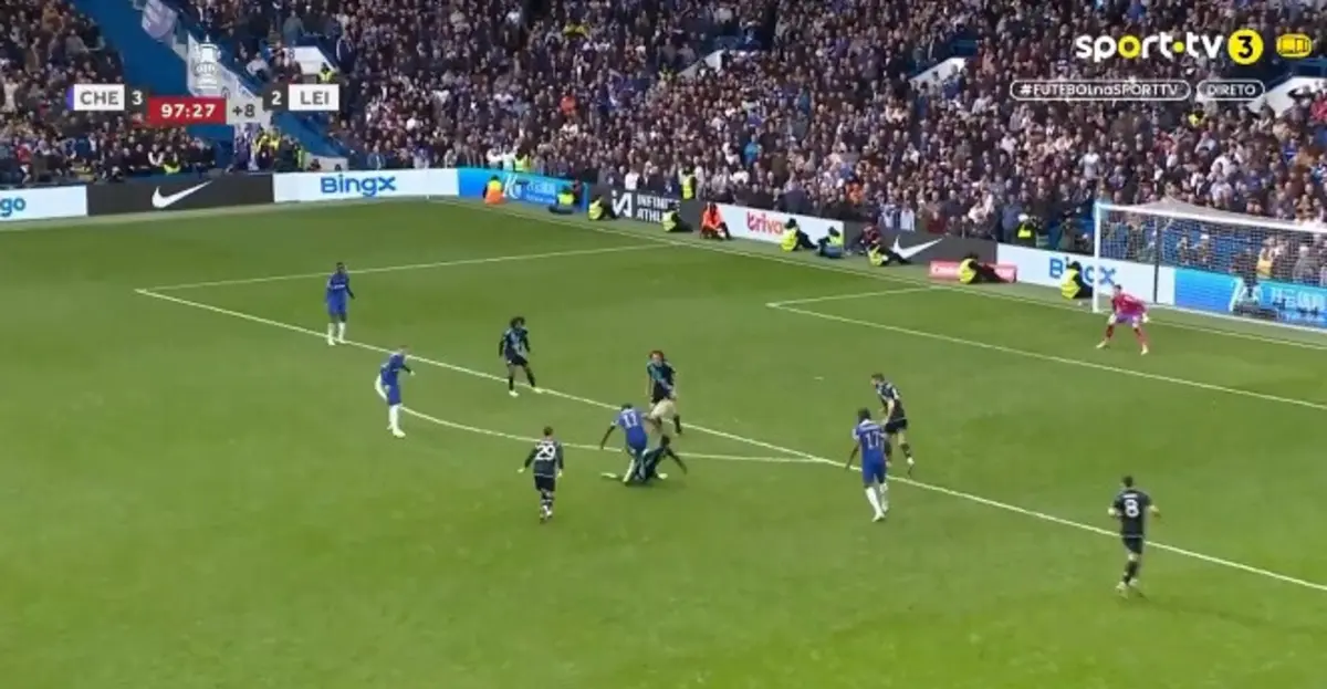 Golo de Madueke (créditos: Sport TV)