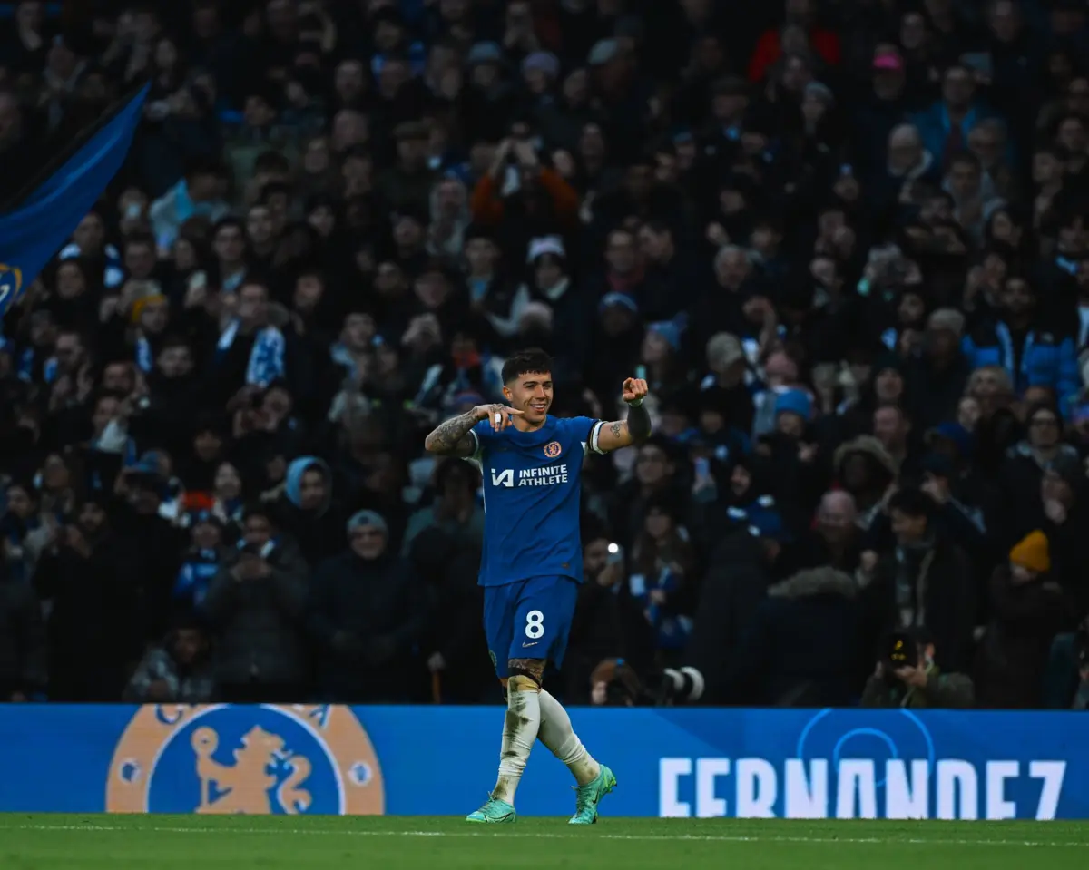 Imagem de contexto do artigo Tarde de sonho para Enzo Fernández: bisou no Chelsea-Brighton