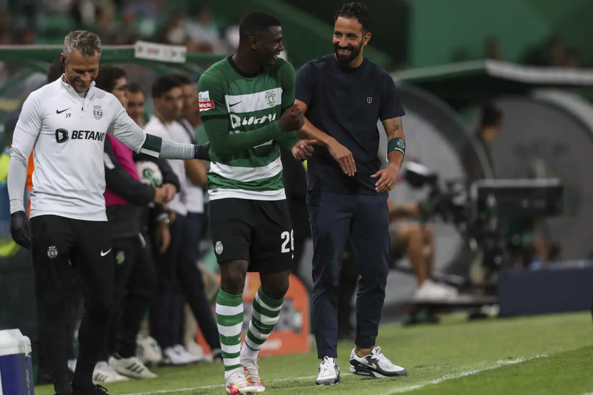 Ousmane Diomande e Rúben Amorim (Créditos: Pedro Rocha / Global Imagens)