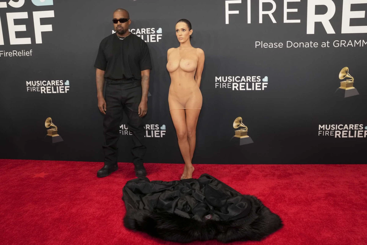 Kanye West e Bianca Censori (créditos: EPA/ALLISON DINNER?