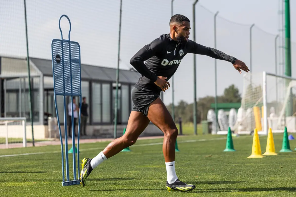 St. Juste regressou ao relvado