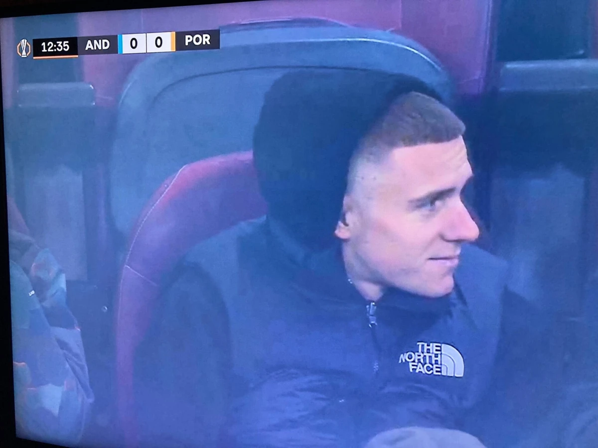 Imagem de contexto do artigo Evenepoel e Eddy Merckx foram ao estádio ver o Anderlecht-FC Porto