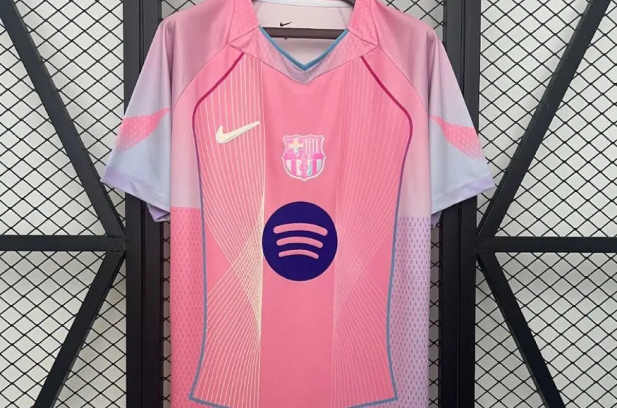 Imagem de contexto do artigo Camisola cor de rosa do Barcelona faz furor, mas não existe…