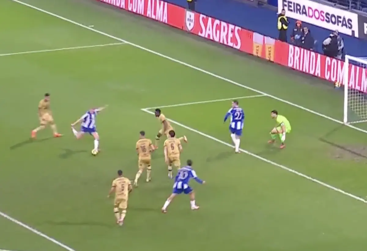 Imagem de contexto do artigo O golo de Froholdt que devolveu a vantagem ao FC Porto frente ao Famalicão