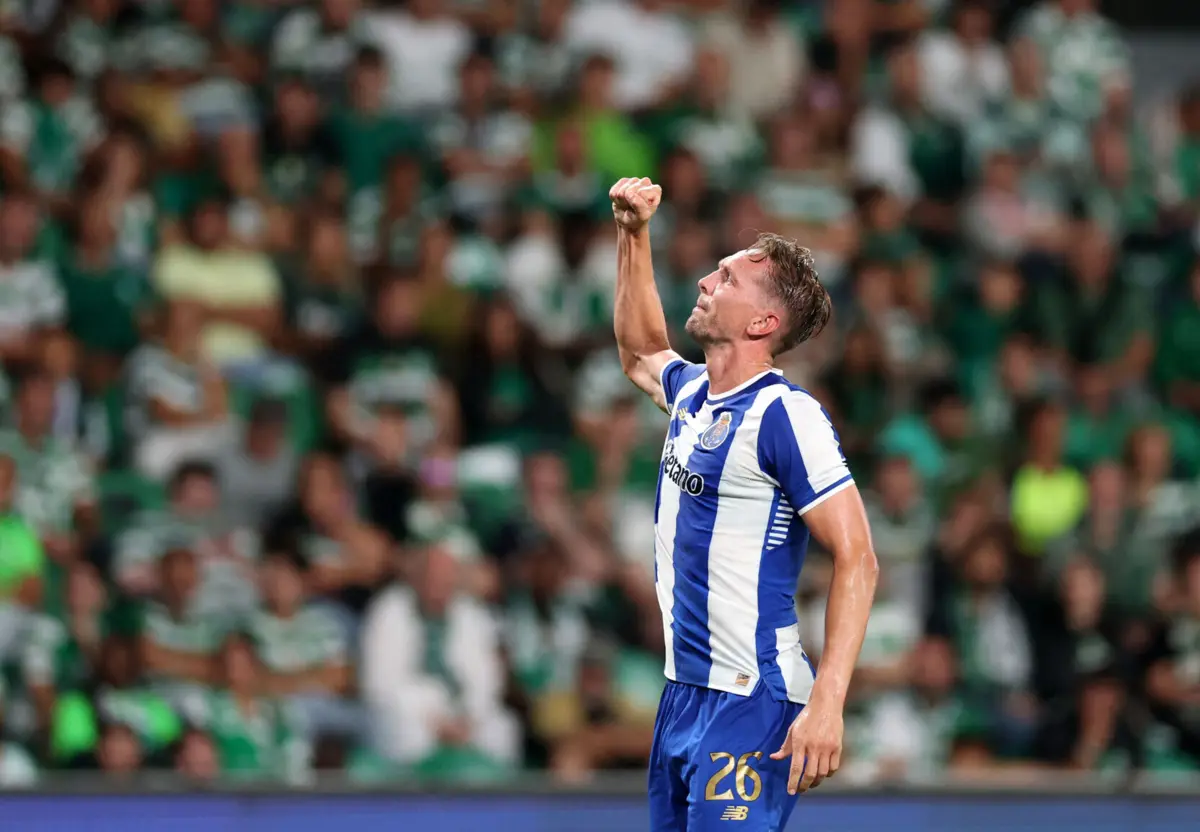 Luuk de Jong marcou em Alvalade (Créditos: AFP)