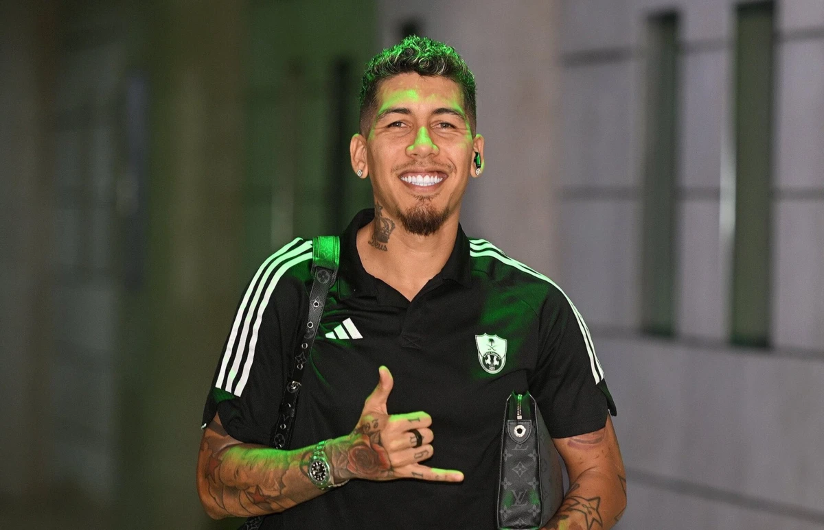 Imagem de contexto do artigo Com dificuldades na Arábia Saudita, Firmino pode regressar à Premier League