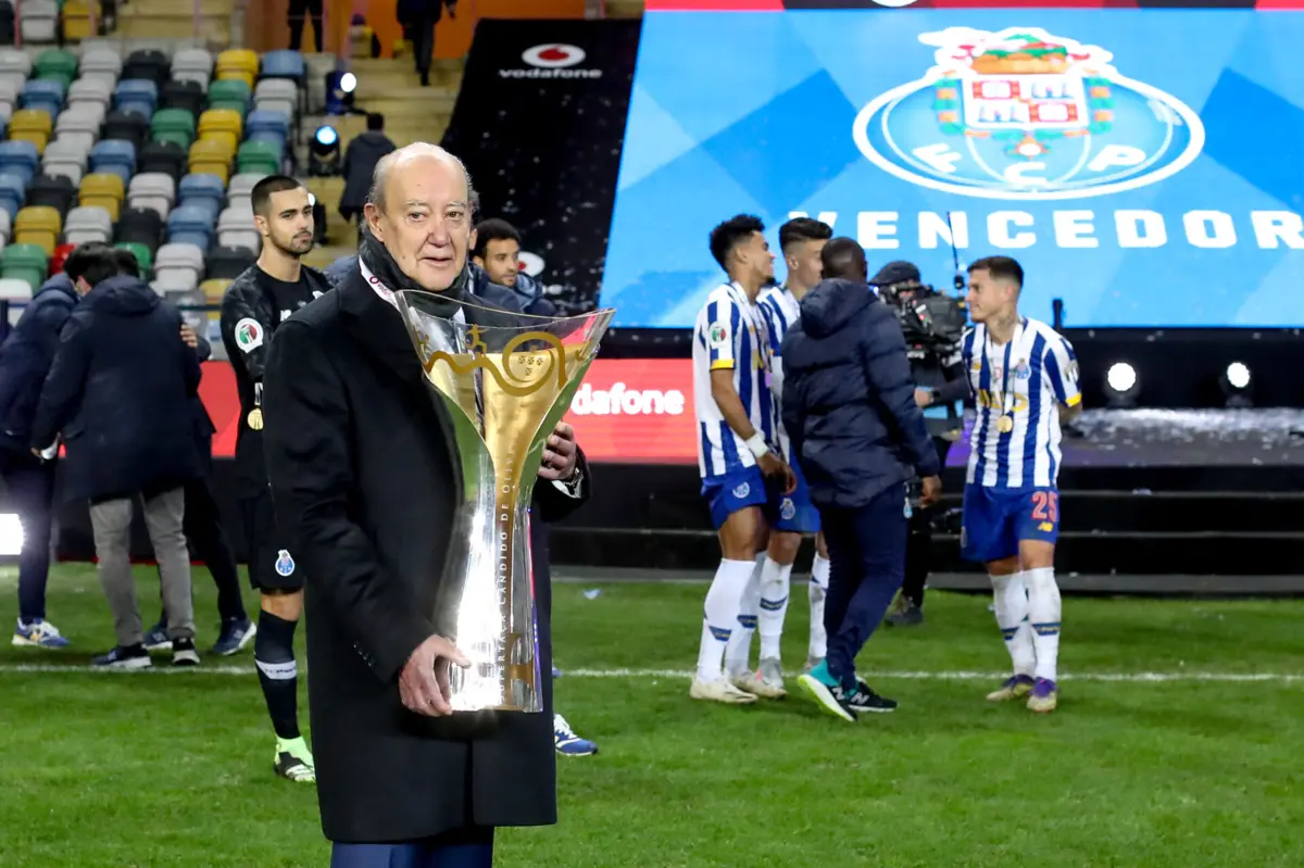 Pinto da Costa (Créditos: Ivan del Val/Global Imagens)